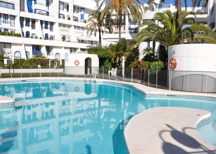 House Duplex アパート マルベーリャ